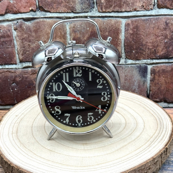 Westclox Peg Leg Two Bell Wind Up Alarm Clock Black Luminous Hands Dial Silver - Picture 1 of 8